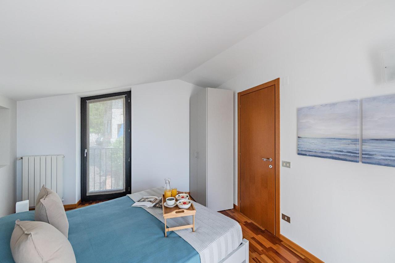 La Limonaia Apartments By Wonderful Italy 加尔多内-里维耶拉 外观 照片